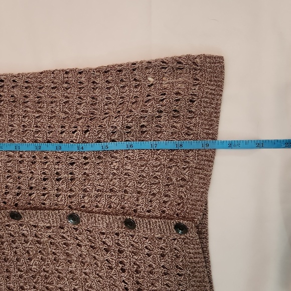 DKNY Jeans crocheted  button front cardigan. - Picture 9 of 10